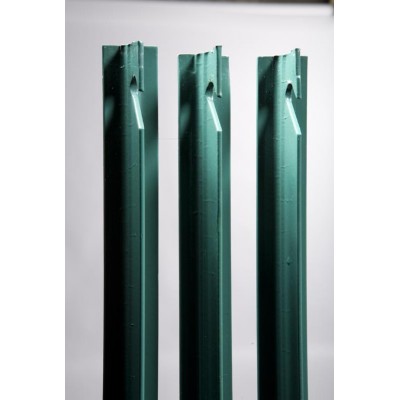Poteau de grillage en T PVC Vert - MRT